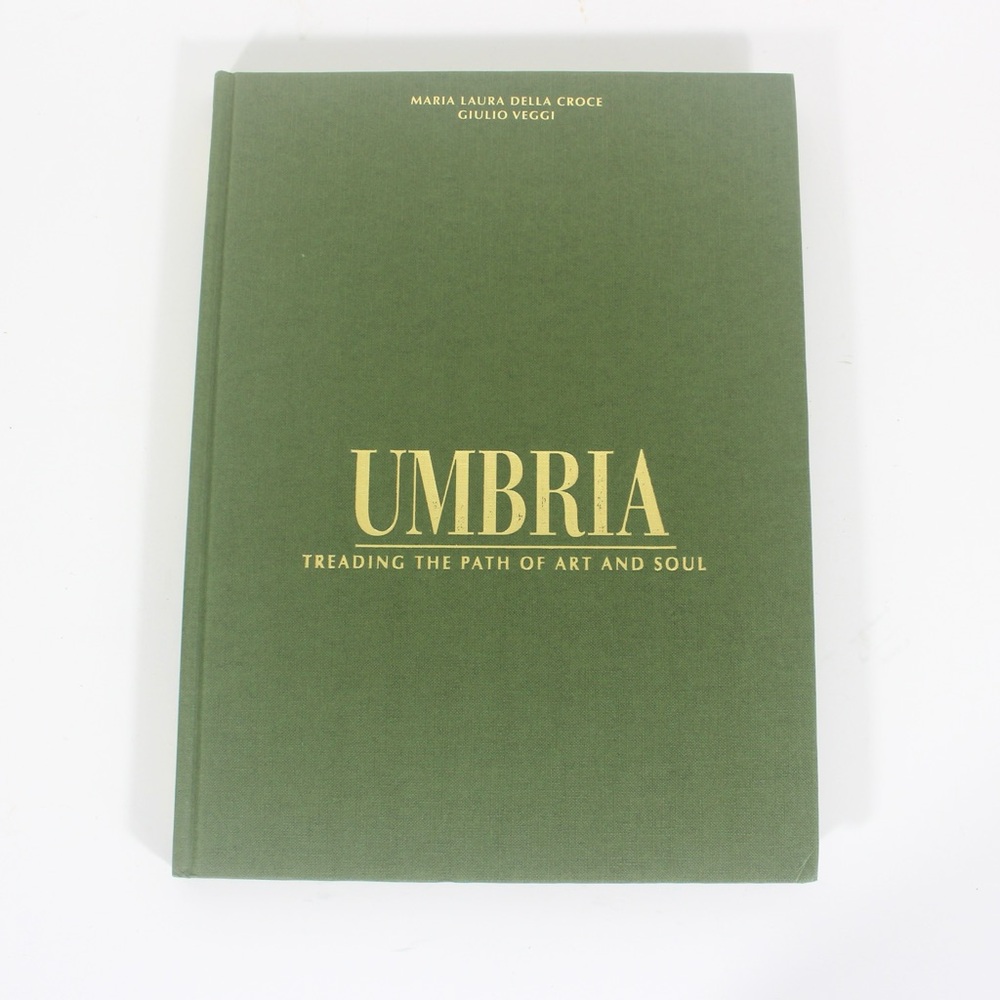 1995 Umbria Treading the Path of Art and Soul Green Linen Textured Hard Cover